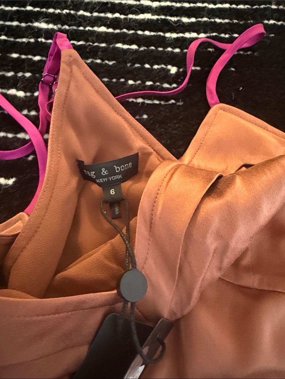 rag & bone top size 6 100% silk - Picture 4 of 4